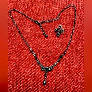 19” dark silver-metallic glass bead vintage style necklace & post earring set.